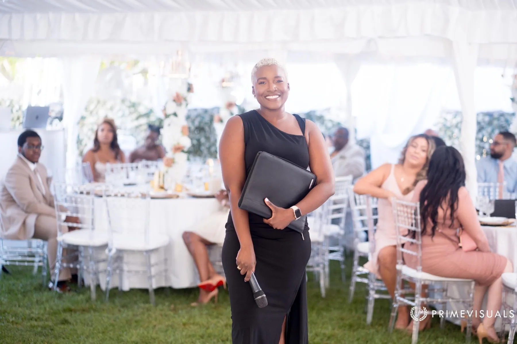 Robyn Ashley Weddings ceremony in NYC