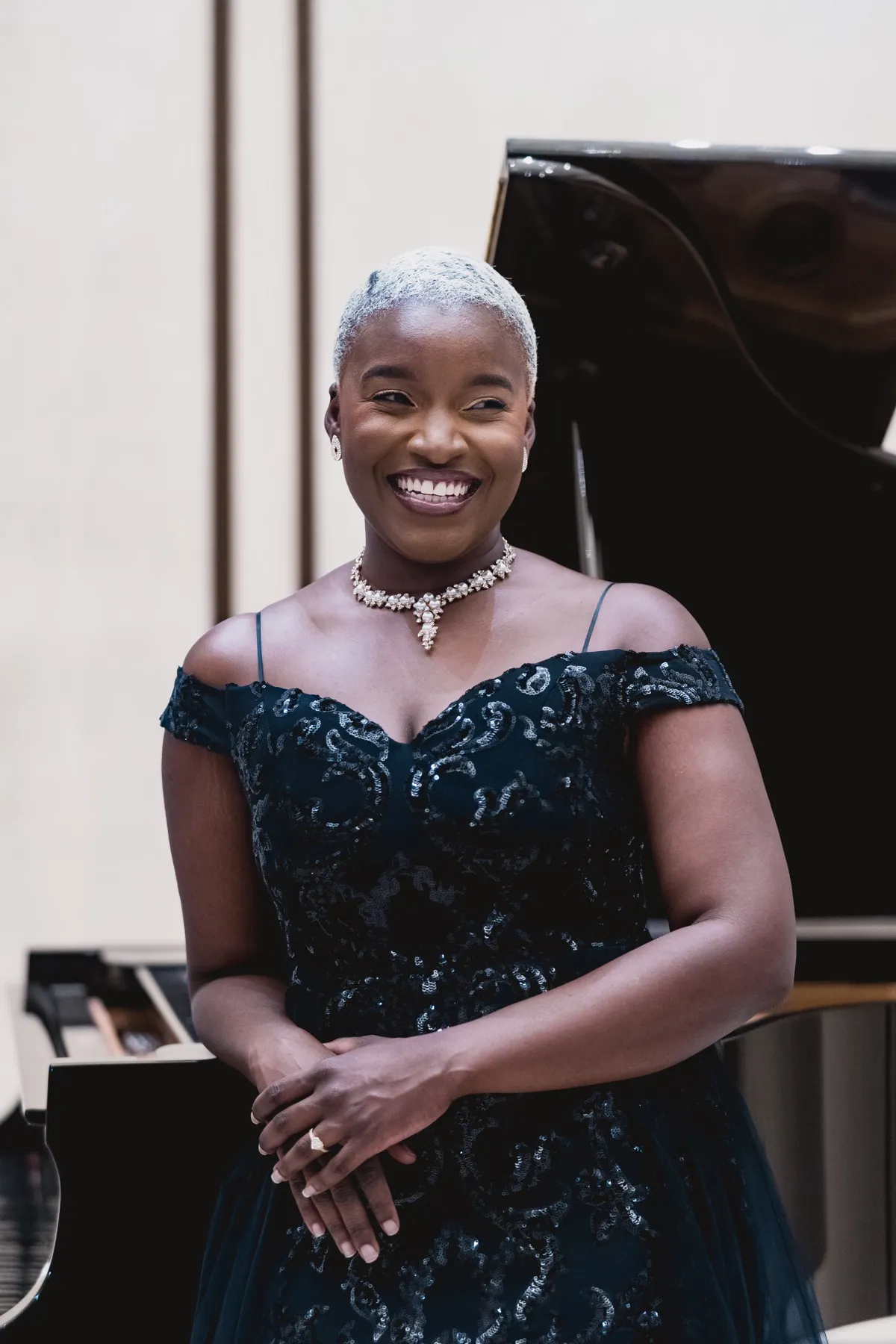 Robyn Walker, NYC wedding officiant, portrait headshot
